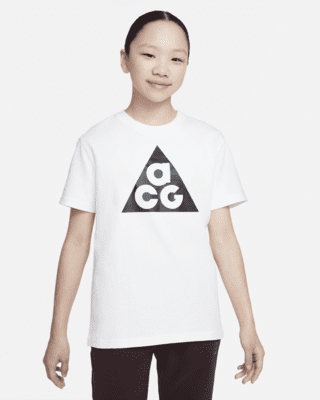 Nike ACG Older Kids' T-Shirt. Nike ID